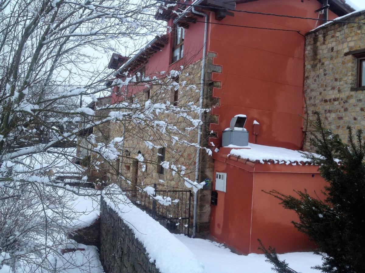 Albergue La Torre Santiurde de Reinosa 외부 사진